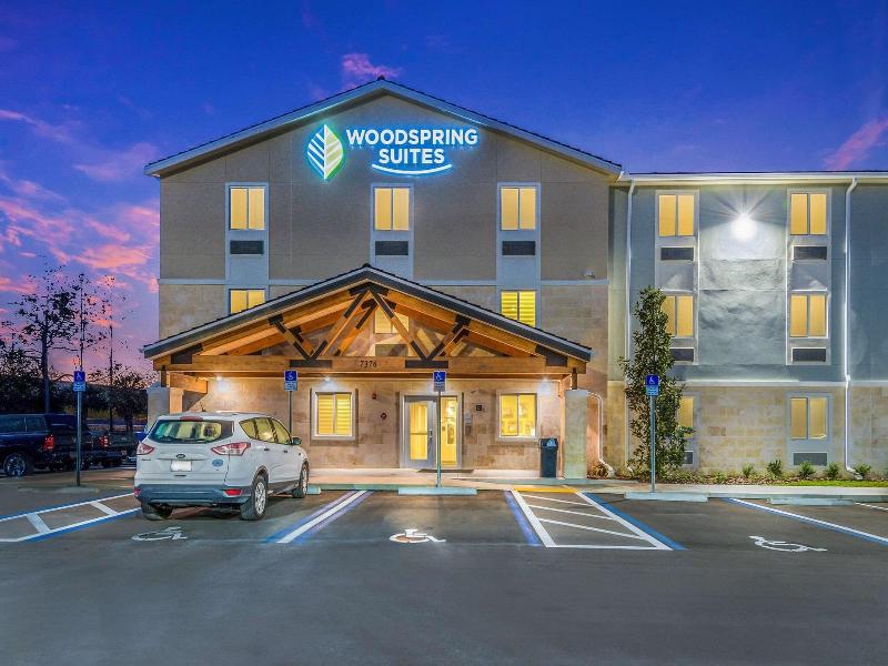 Woodspring Suites Bradenton image