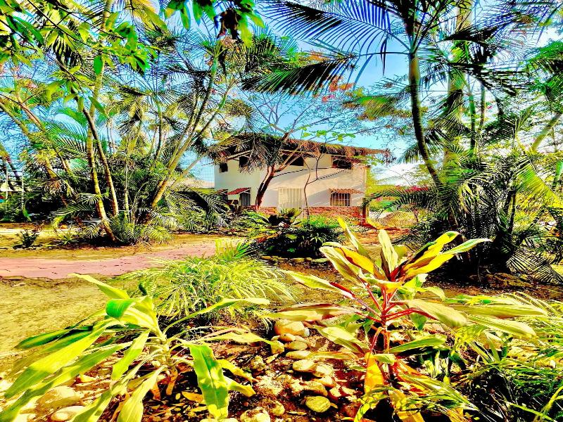 El Eden Escondido