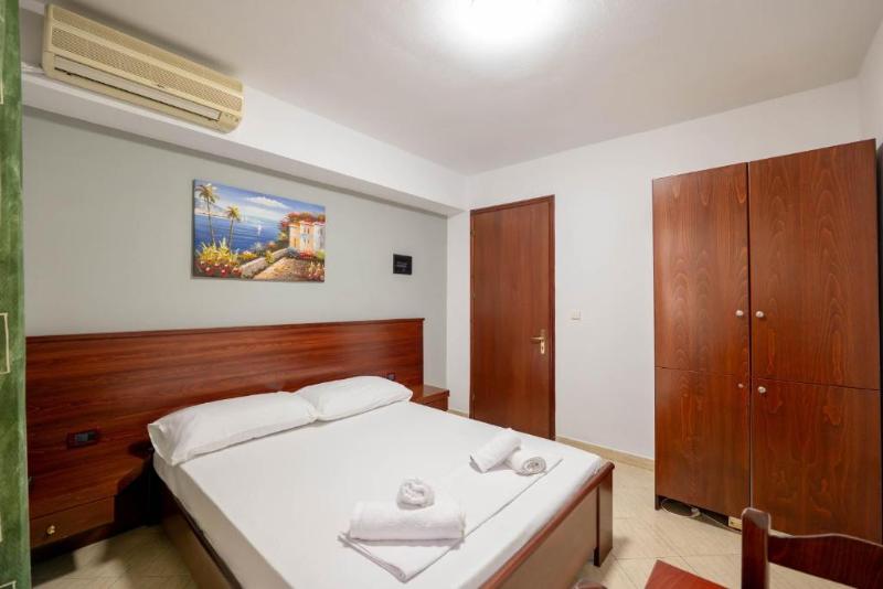 Hotel Venera image