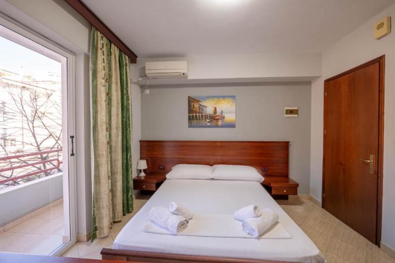 Hotel Venera image