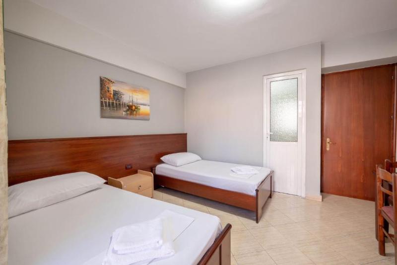 Hotel Venera image