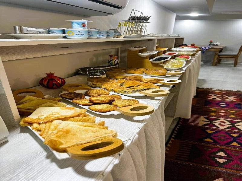 Bobosh Hotel image