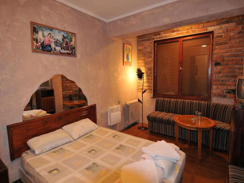 Snow Heaven Hotel image