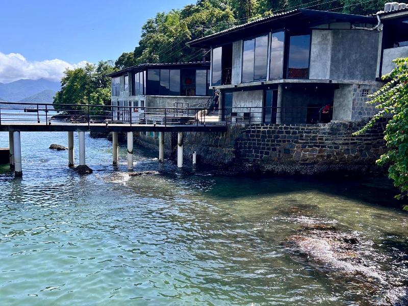 1819 Marine Hotel