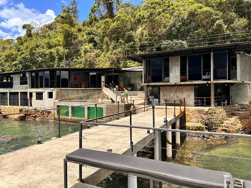 1819 Marine Hotel