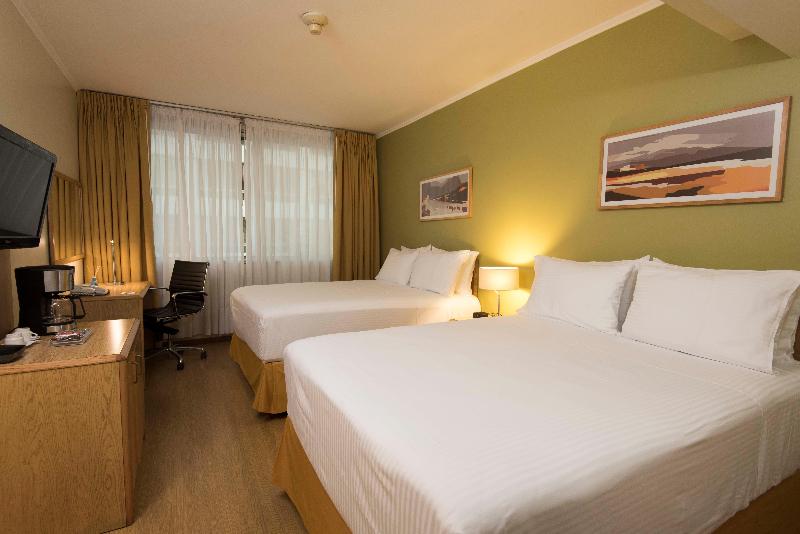 Holiday Inn Montevideo image