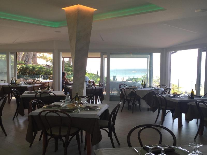 Hotel Boschetto image