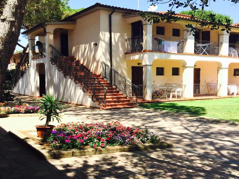 Hotel Boschetto image
