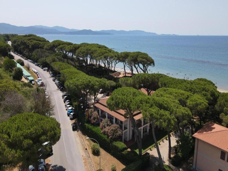 Hotel Boschetto image
