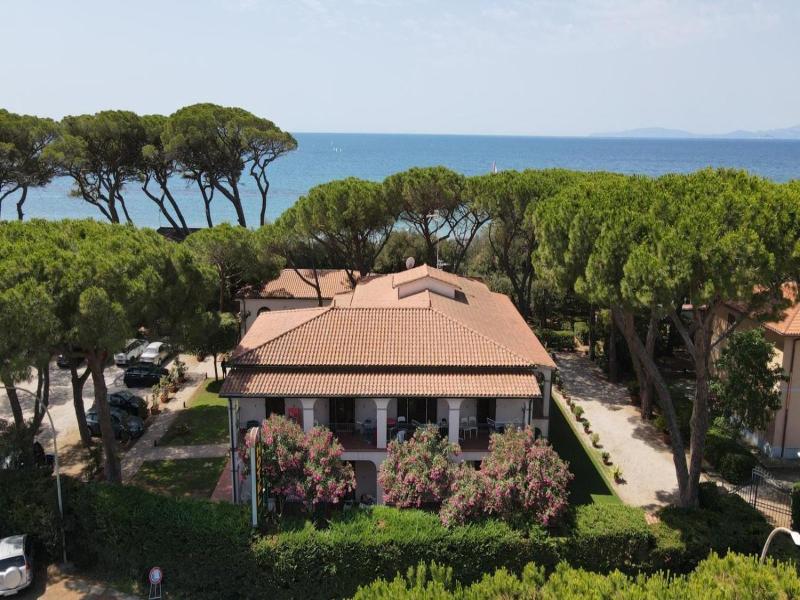 Hotel Boschetto image