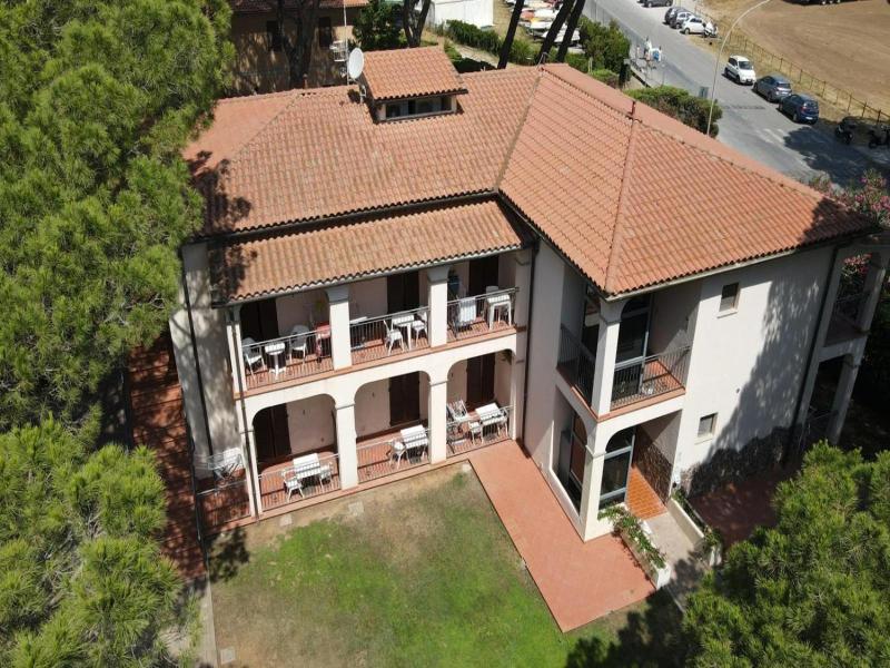 Hotel Boschetto image
