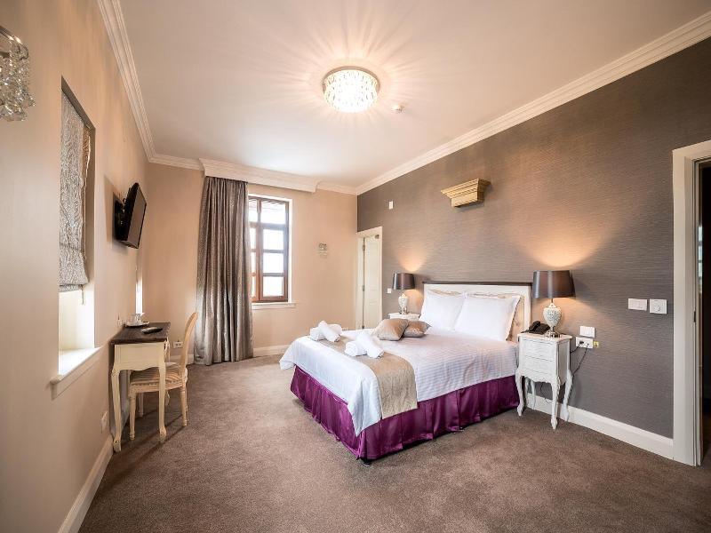 The Frontier Hotel image