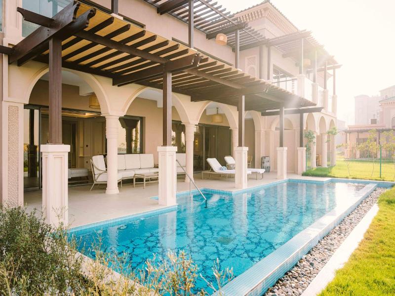 Royal Saray Resort image