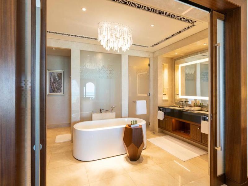 Royal Saray Resort image