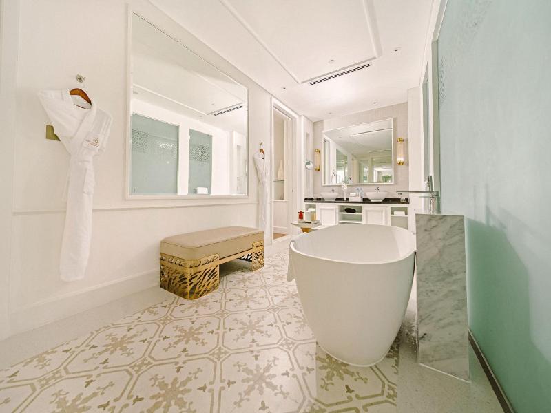 Royal Saray Resort image