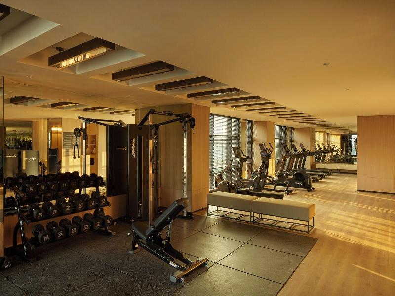 Hotel Tentrem Jakarta image