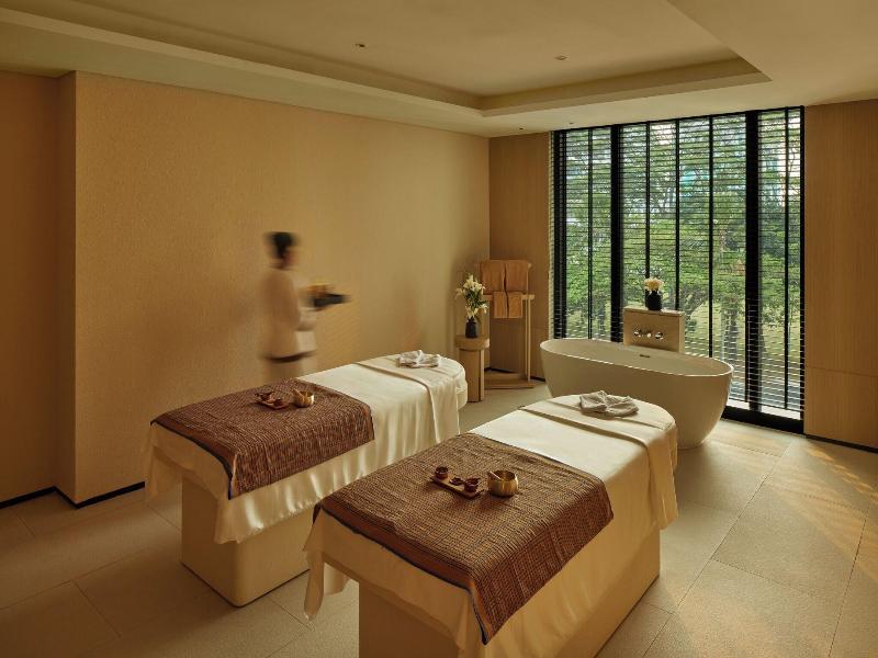 Hotel Tentrem Jakarta image