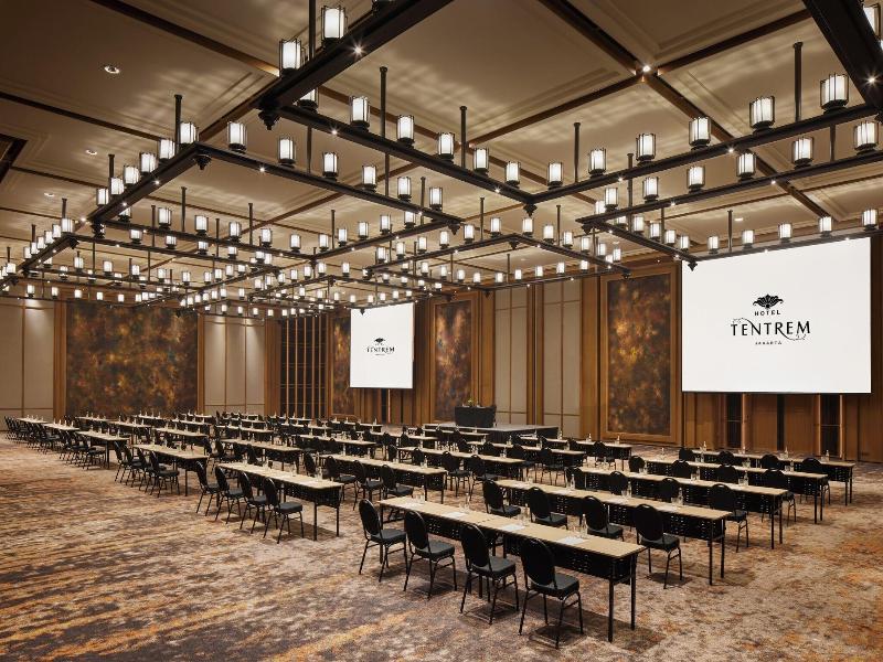 Hotel Tentrem Jakarta image
