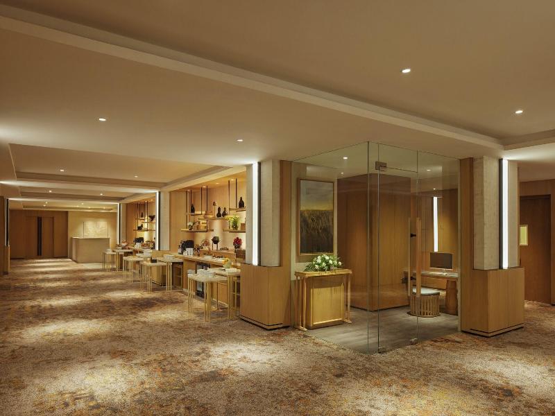 Hotel Tentrem Jakarta image