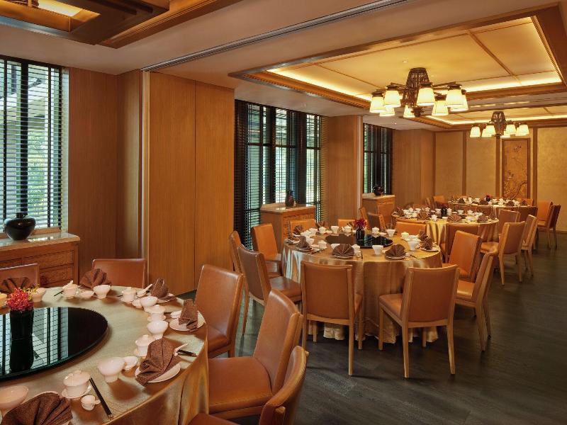 Hotel Tentrem Jakarta image