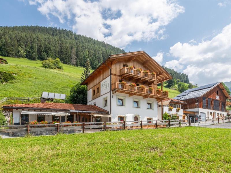 Naturhotel Berghof image
