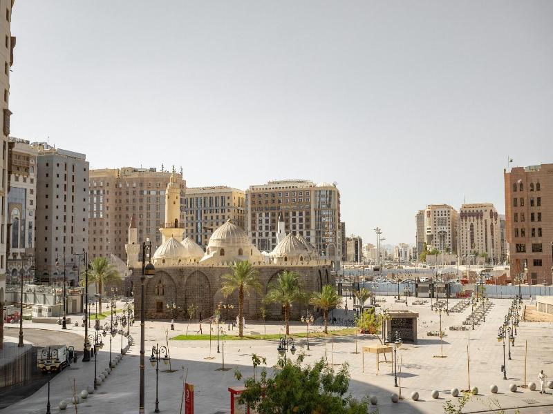 Elaf Al Taqwa Hotel — exterior view