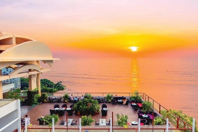 Centara Grand Mirage Beach Resort Pattaya image