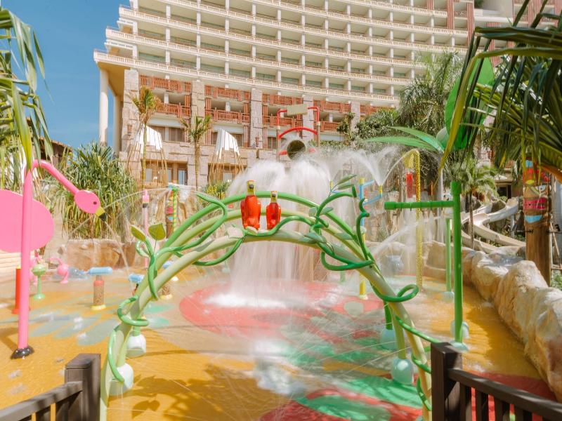 Centara Grand Mirage Beach Resort Pattaya image