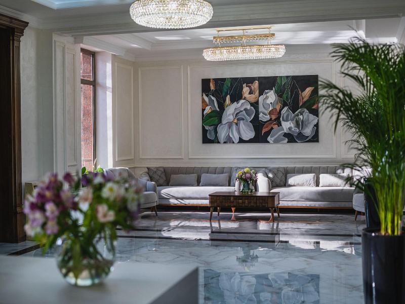 Zarafshon Parkside Hotel image