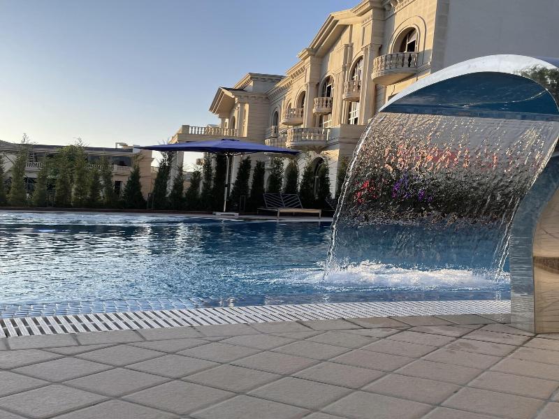 Zarafshon Parkside Hotel image