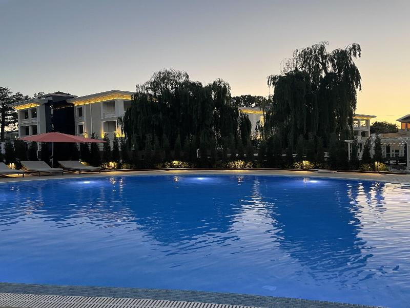 Zarafshon Parkside Hotel image