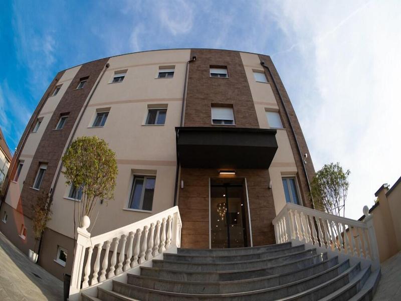 Kame Hotel Belgrade image