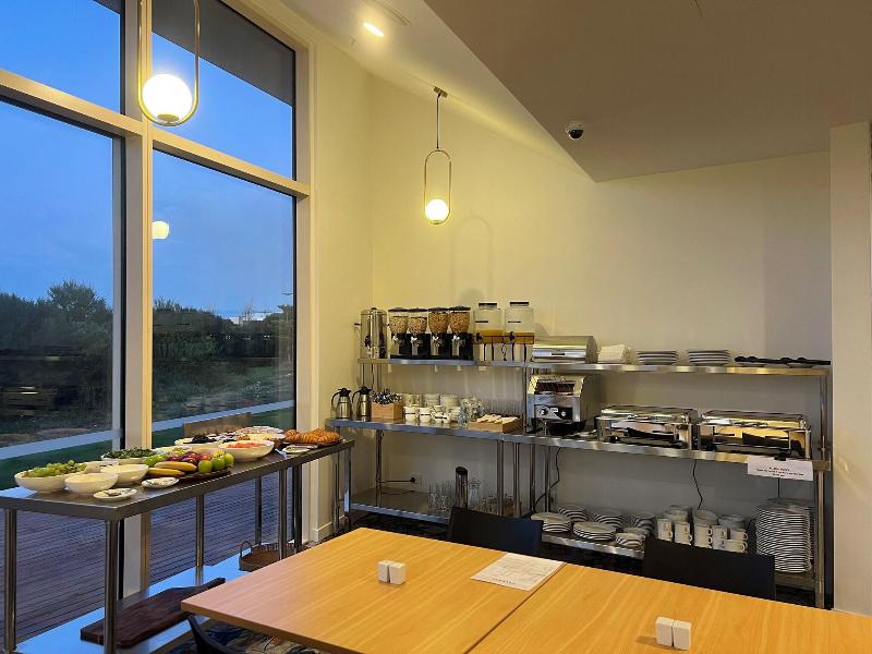 Manha Hotel Auckland Airport image