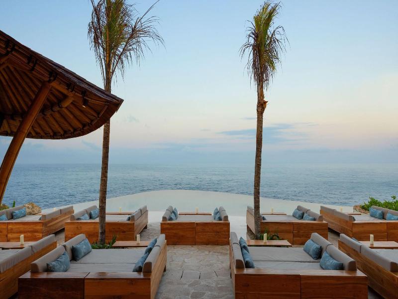 Arna Suites And Ocean Lounge image