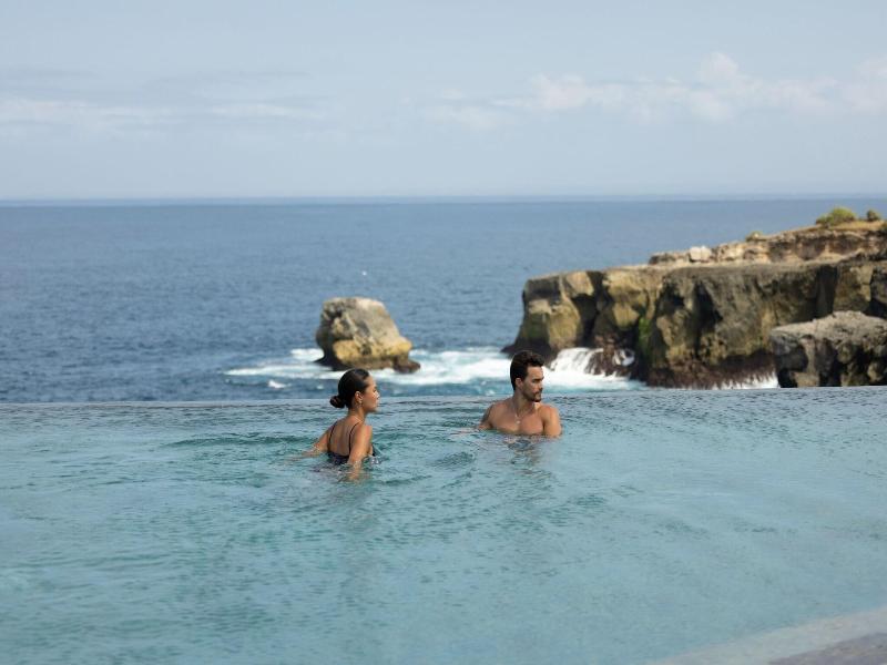 Arna Suites And Ocean Lounge image