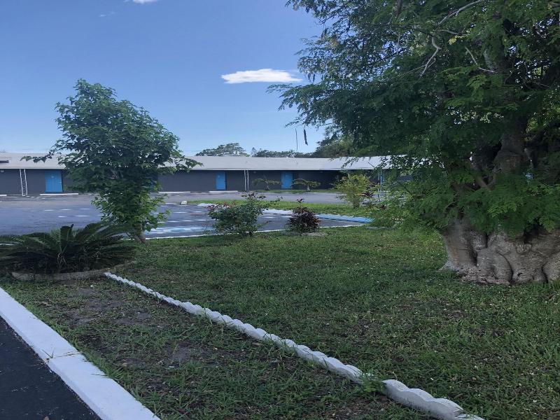 Bay Breeze Inn Bradenton Downtown image
