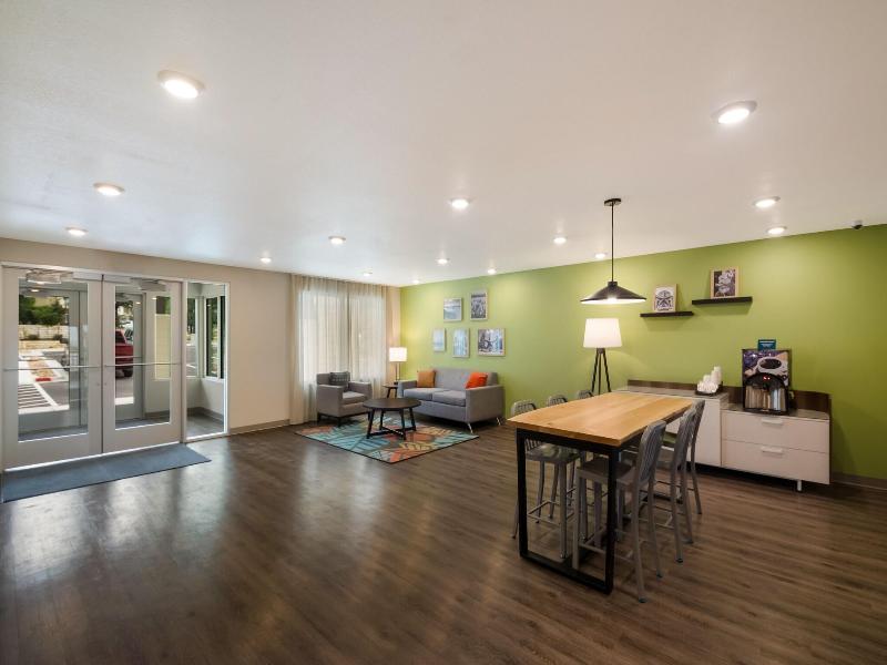 Woodspring Suites Austin Central