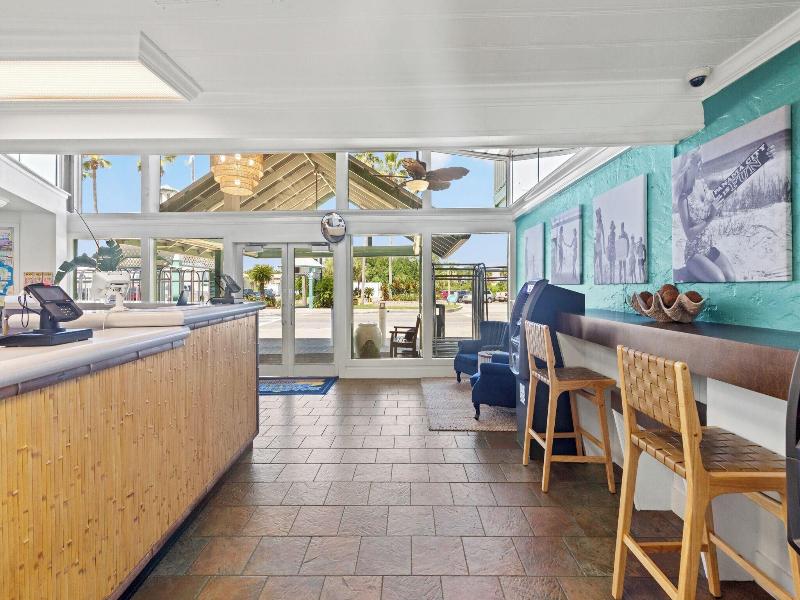 Sandpiper Beacon Beach Resort — photo 13