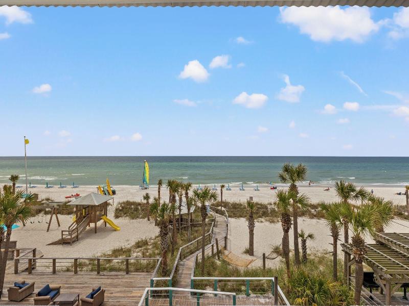 Sandpiper Beacon Beach Resort — photo 23