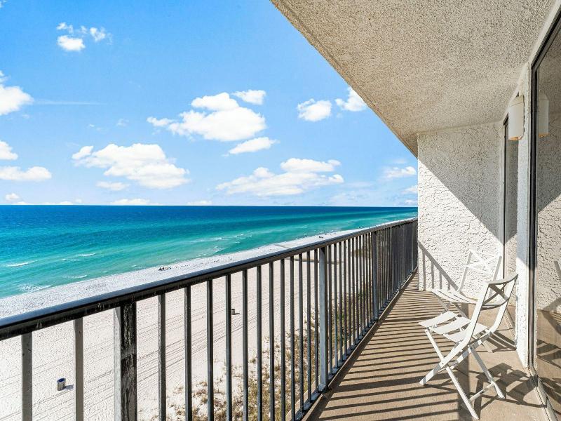 Sandpiper Beacon Beach Resort — photo 24