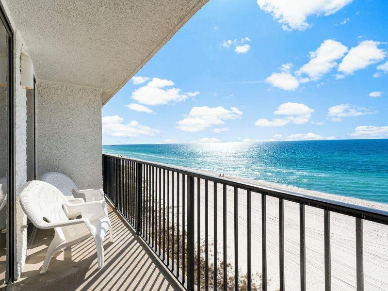 Sandpiper Beacon Beach Resort — photo 28