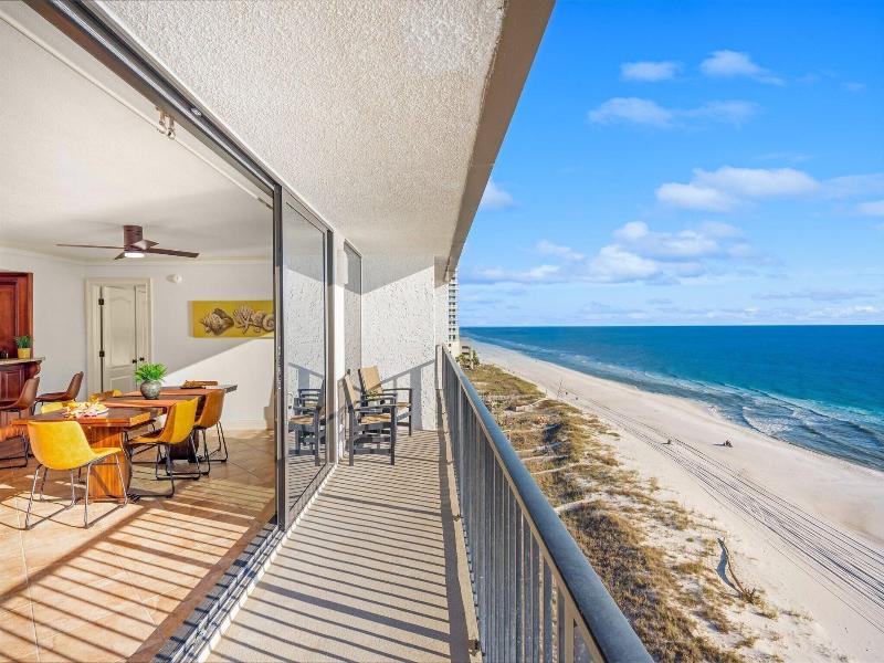Sandpiper Beacon Beach Resort — photo 27