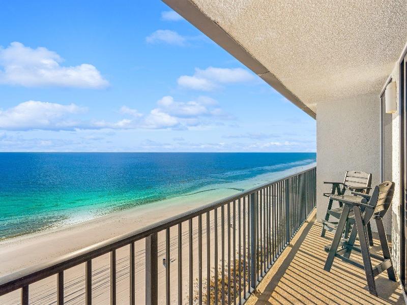 Sandpiper Beacon Beach Resort — photo 30