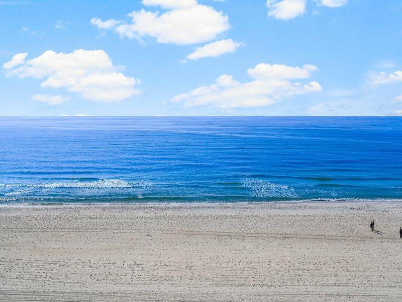 Sandpiper Beacon Beach Resort — photo 57