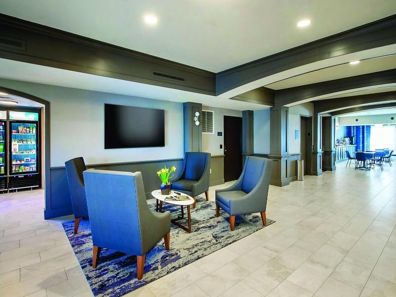 Winds Hotel At Crosswinds Casino