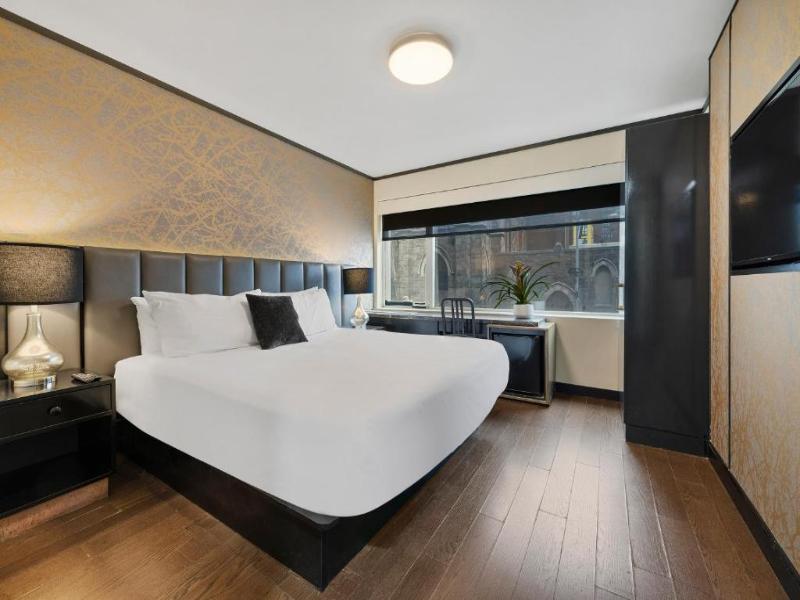 Hudson Yards Hotel image