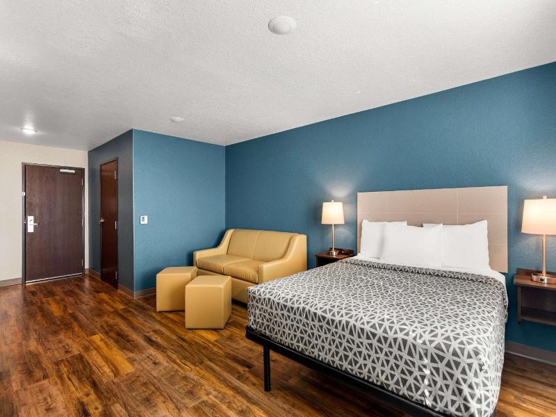 Woodspring Suites Port St Lucie image