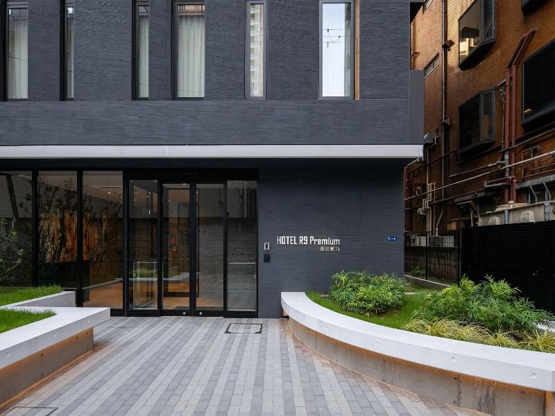 Hotel R9 Premium Ichikawaekimae image