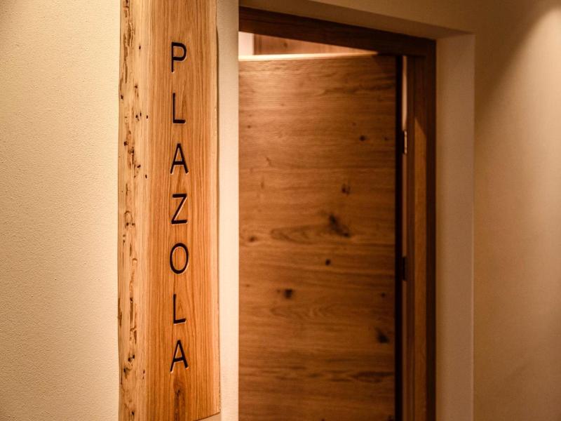 Luxury Chalet Plazola image