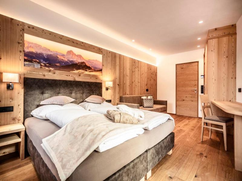 Luxury Chalet Plazola image